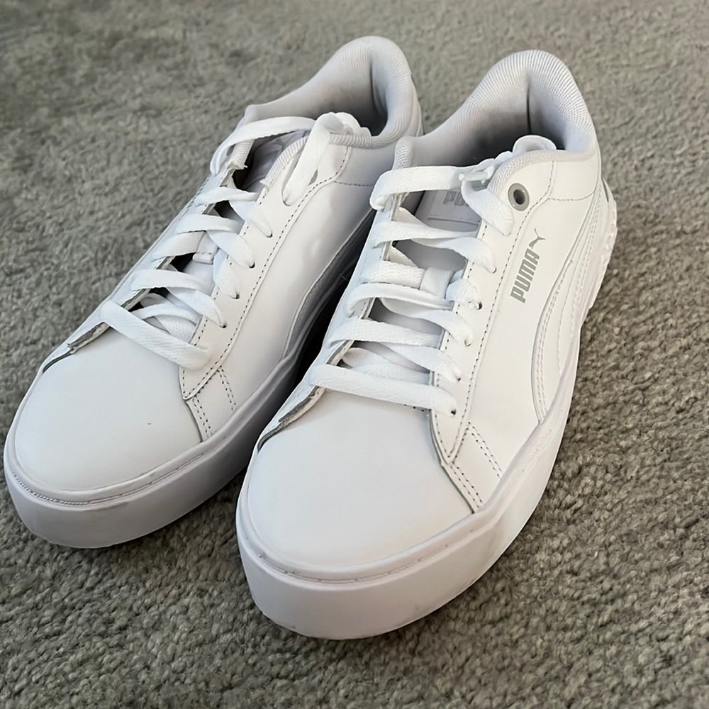 Puma Smash Platform V2 Sneaker